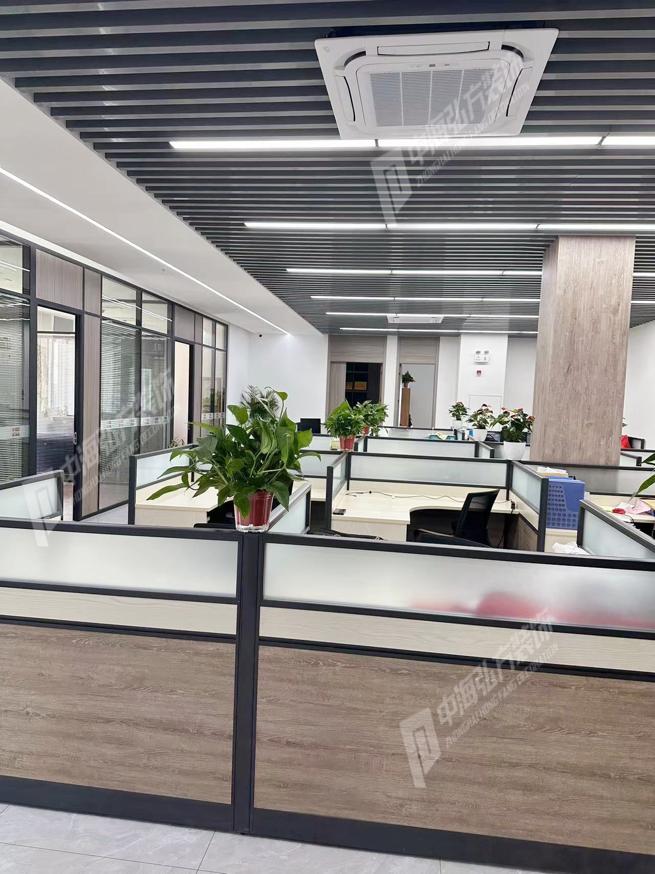 愚工智能辦公室裝修完工實(shí)景圖(圖4)