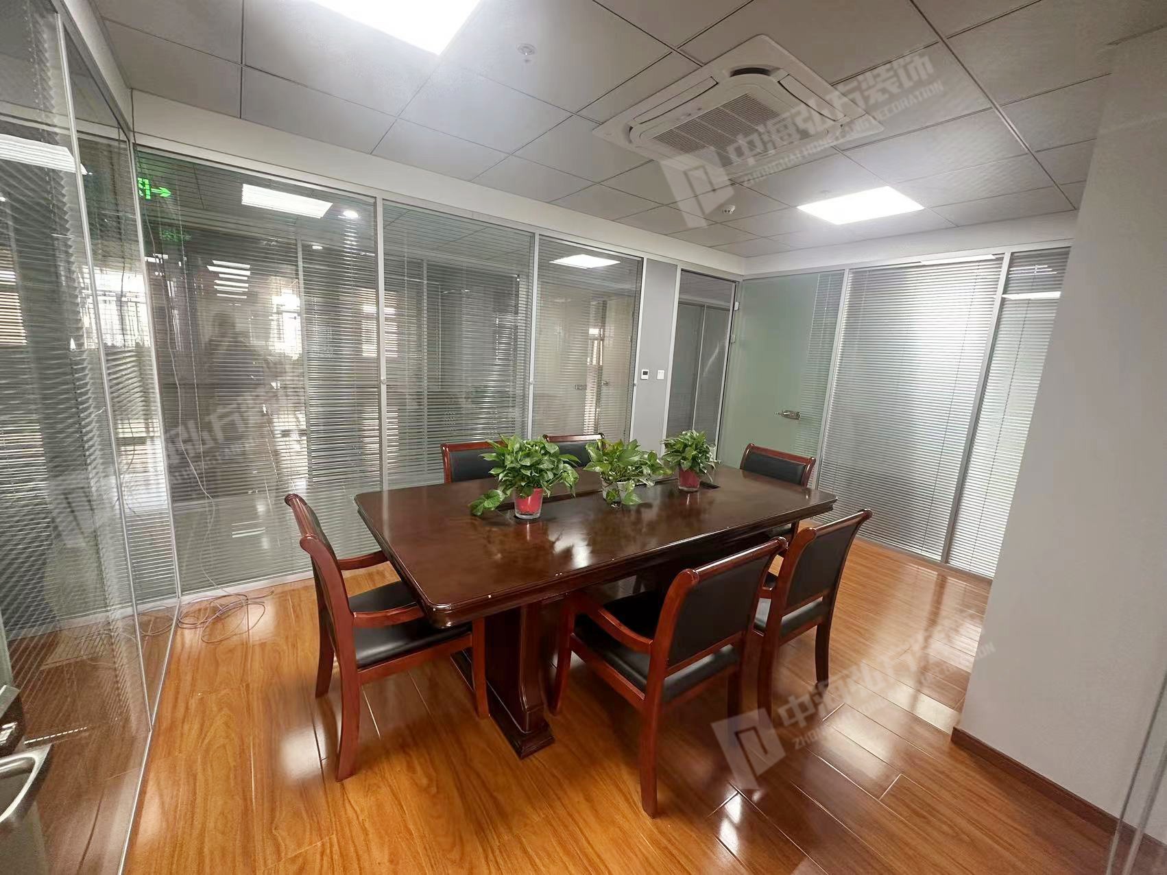 東一辦公室裝修完工實(shí)景圖(圖8)